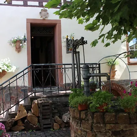 Das Kleine Weinhotel Neef