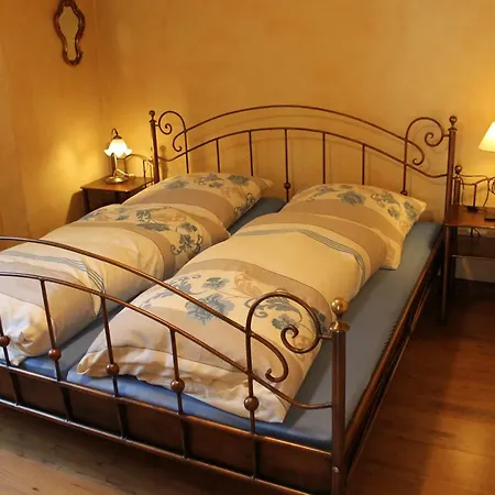 Das Kleine Weinhotel * Neef